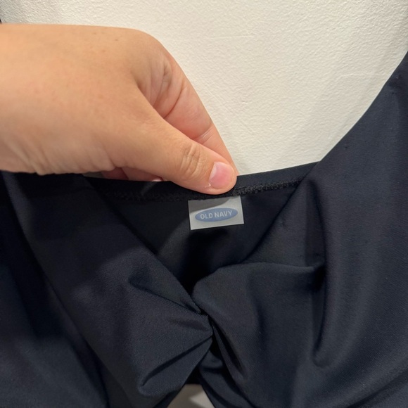 Old Navy Twist Front Tankini Swim Top Black XL Beach Vacation - Picture 4 of 6